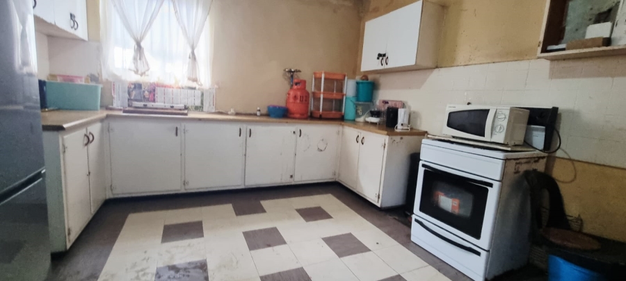 8 Bedroom Property for Sale in Amalinda Eastern Cape